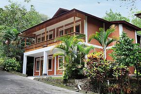 Jambuluwuk  Convention Hall & Resort Batu