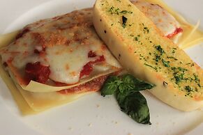 Jambuluwuk  Convention Hall & Resort Batu