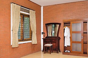 Jambuluwuk  Convention Hall & Resort Batu