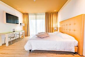 One Hotel & Restaurant