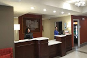 Holiday Inn Express & Suites Lantana by IHG