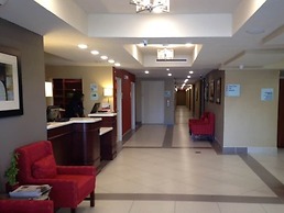 Holiday Inn Express & Suites Lantana by IHG