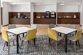 Fairfield Inn & Suites Calhoun