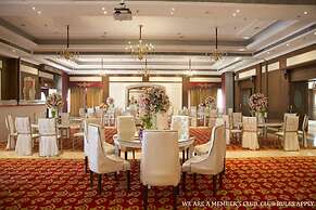 The Palms - Town & Country Club