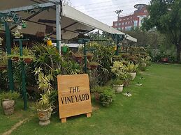 The Palms - Town & Country Club