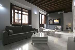 Elvira Suites Apartamentos