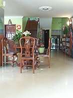 Ta Som Guesthouse & Tour Services