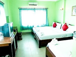 Ta Som Guesthouse & Tour Services