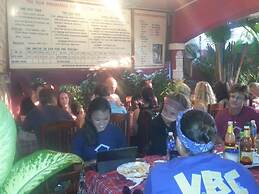 Ta Som Guesthouse & Tour Services