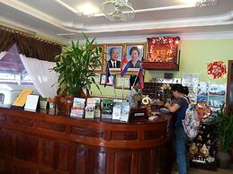 Ta Som Guesthouse & Tour Services