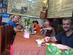 Ta Som Guesthouse & Tour Services