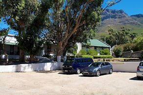 District Six Guesthouse