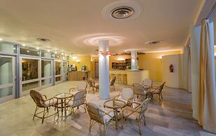 Dessole Dolphin Bay Resort – All Inclusive