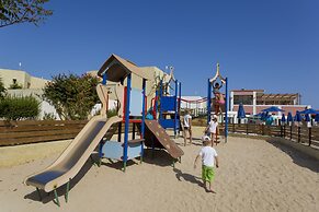 Dessole Dolphin Bay Resort – All Inclusive