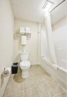 Cobblestone Inn & Suites - Newton