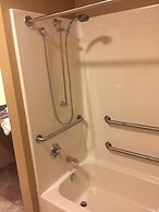 Cobblestone Inn & Suites - Newton