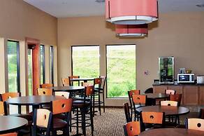 Cobblestone Inn & Suites - Newton