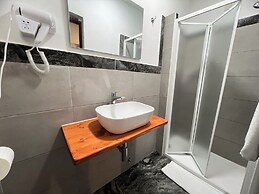 Freedom Traveller Hostel