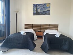 Freedom Traveller Hostel