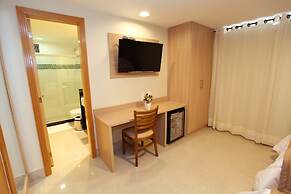 Elegance Praia Hotel