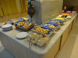 Elegance Praia Hotel