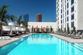 Courtyard Los Angeles L.A. LIVE