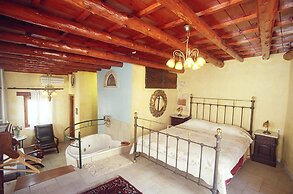 Ifigenia Luxury Suites and Villas