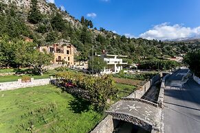 Ifigenia Luxury Suites and Villas