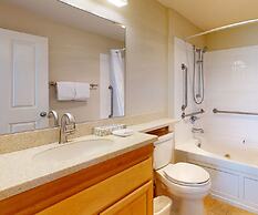 Whale Pointe at Depoe Bay