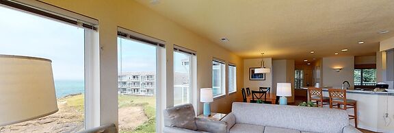 Whale Pointe at Depoe Bay