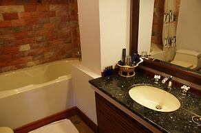 Muangthong Boutique Hotel