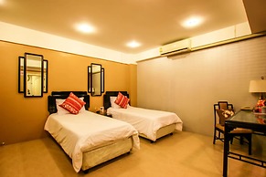 MAMBA and Baan Aranya Serviced Apartment
