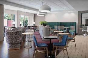 Home2 Suites by Hilton Greensboro Airport, NC