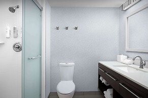 Home2 Suites by Hilton Greensboro Airport, NC