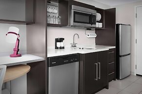 Home2 Suites by Hilton Greensboro Airport, NC