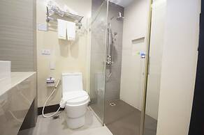 Aziza Paradise Hotel