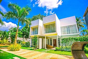 Aziza Paradise Hotel