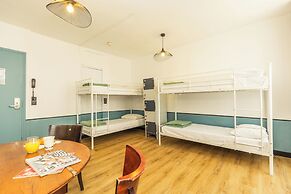 Young & Happy Latin Quarter by Hiphophostels