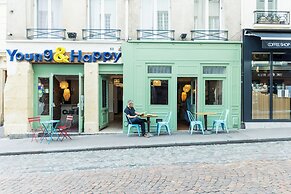 Young & Happy Latin Quarter by Hiphophostels