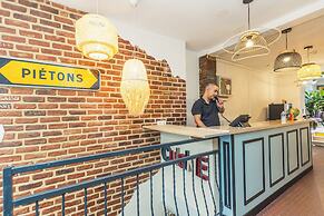 Young & Happy Latin Quarter by Hiphophostels