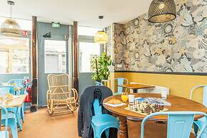 Young & Happy Latin Quarter by Hiphophostels