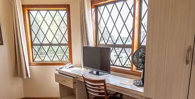 Hotel Castelo Nacional Inn Campos do Jordão