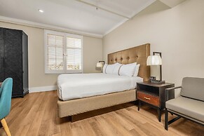 Hotel Petaluma, Tapestry Collection by Hilton
