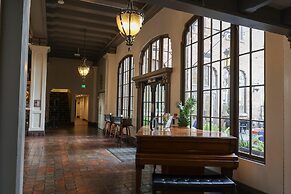 Hotel Petaluma, Tapestry Collection by Hilton