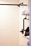 Hotel Petaluma, Tapestry Collection by Hilton