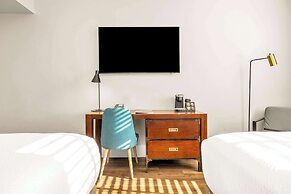Hotel Petaluma, Tapestry Collection by Hilton
