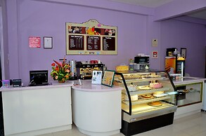 Donway, A Jamaican Style Village