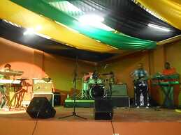 Donway, A Jamaican Style Village