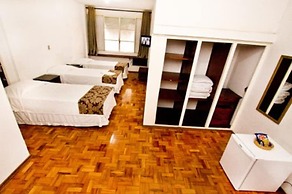 Turrance White Hotel