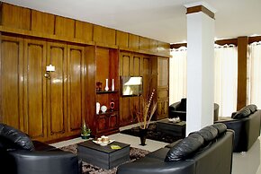 Turrance White Hotel